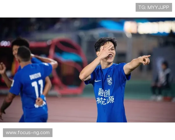 国家队逆转夺冠创历史新篇年轻球员崛起引发球迷热议与期待未来发展